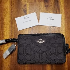 Brand New Coach Phone Wallet Wristlet